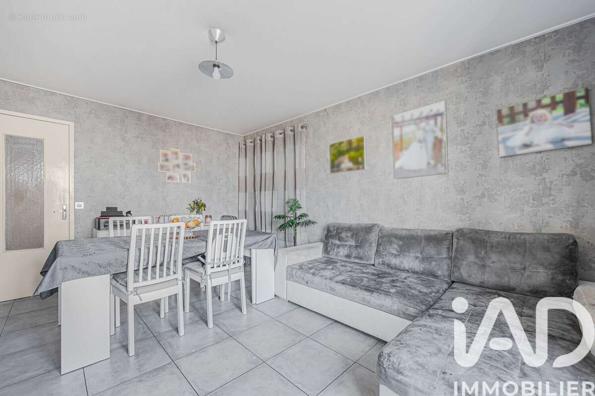 Photo 2 - Maison à PONTAULT-COMBAULT