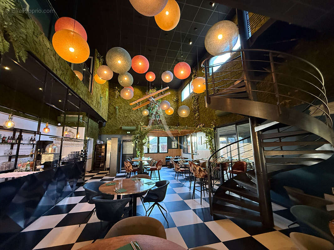 Appartement à VERRIERES-LE-BUISSON