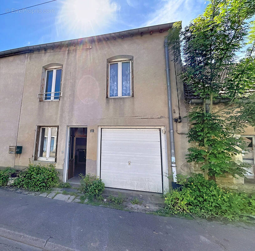Maison à LIFFOL-LE-GRAND