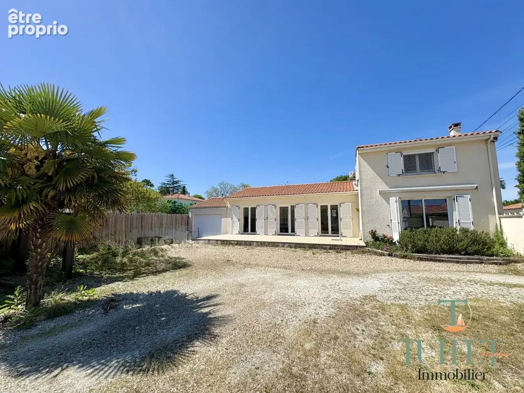 Maison 187 m² à La Tremblade  - photo 2