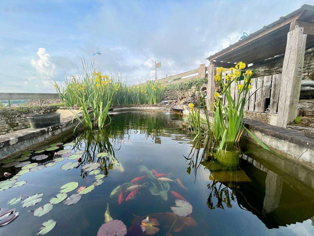 Maison à CONTREXEVILLE