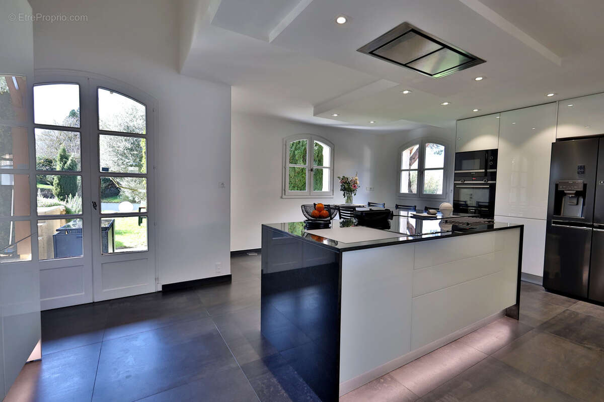 Maison à SAINT-GEORGES-D'ESPERANCHE