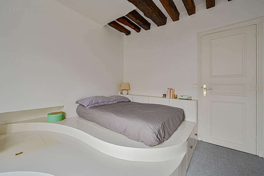 Appartement à PARIS-5E