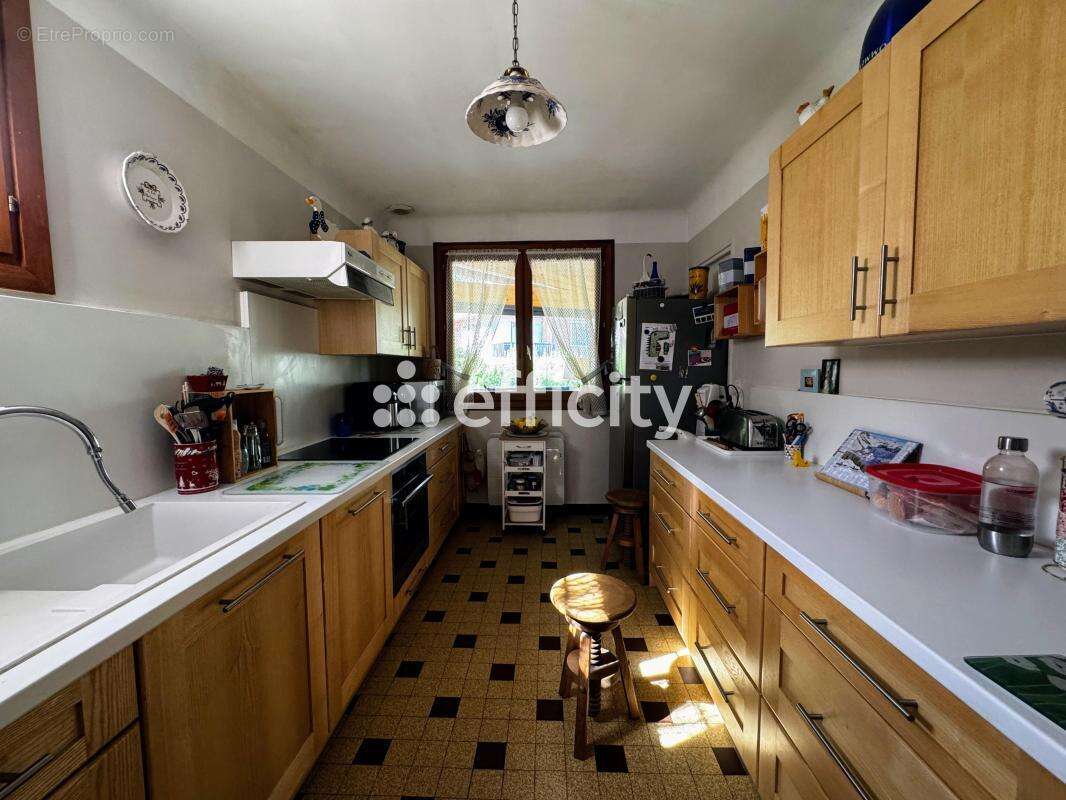 Maison 180 m² à Saint-Firmin  - photo 8