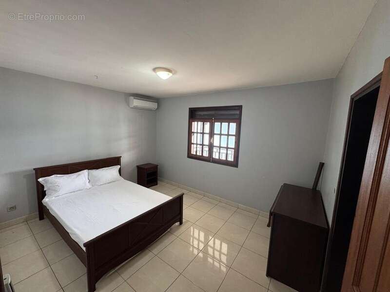 Maison à REMIRE-MONTJOLY