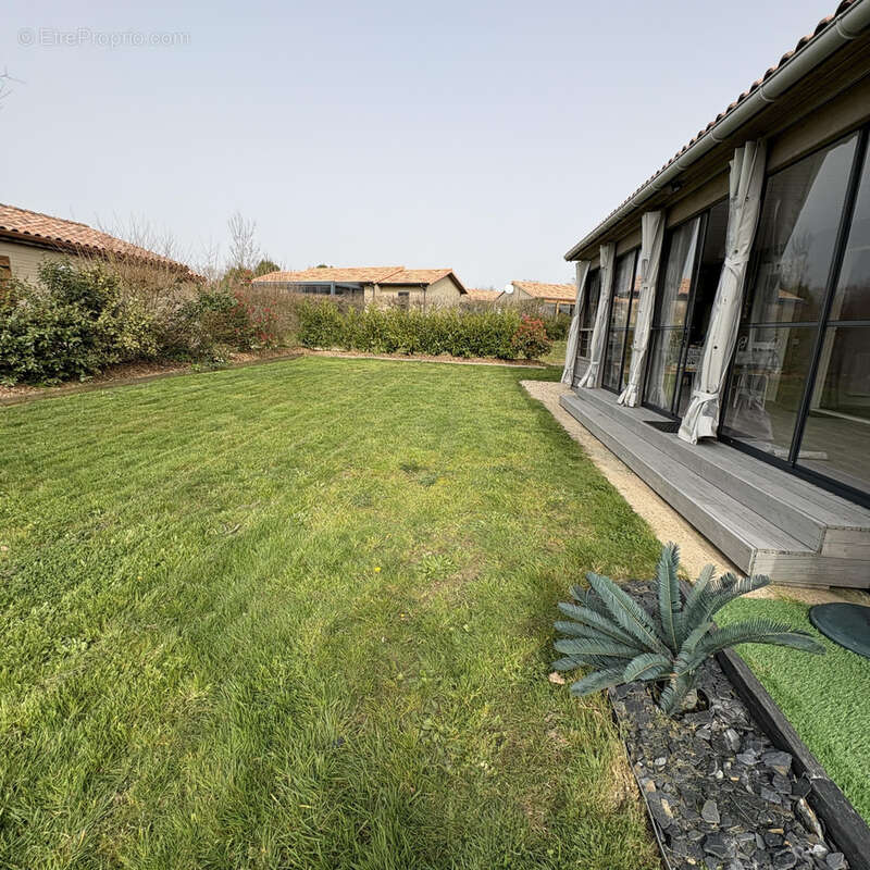 Maison à LA CHAPELLE-HERMIER