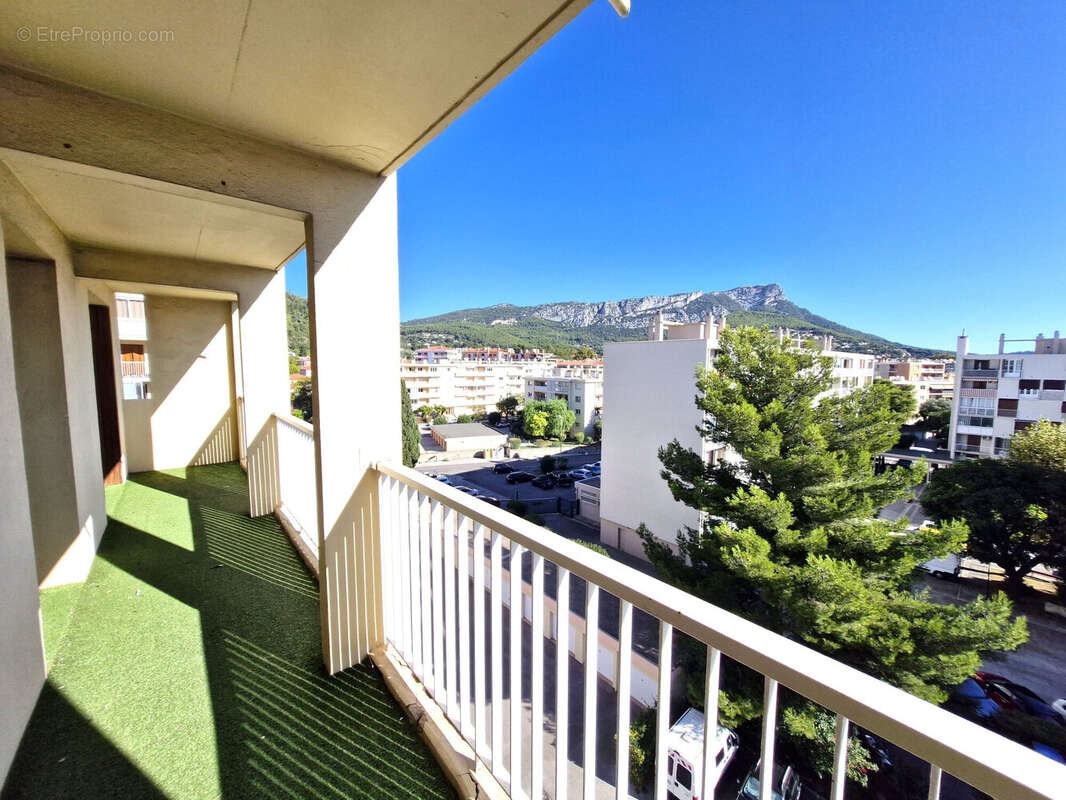 Appartement à LA VALETTE-DU-VAR