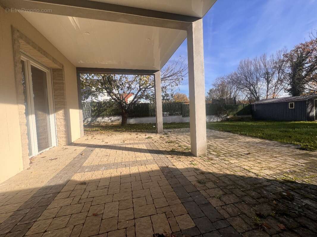 Maison à AUDINCOURT