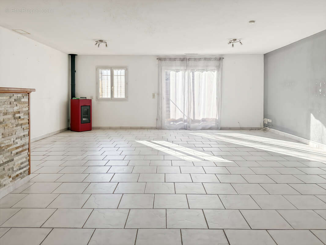 Maison à SAINT-PRIVAT