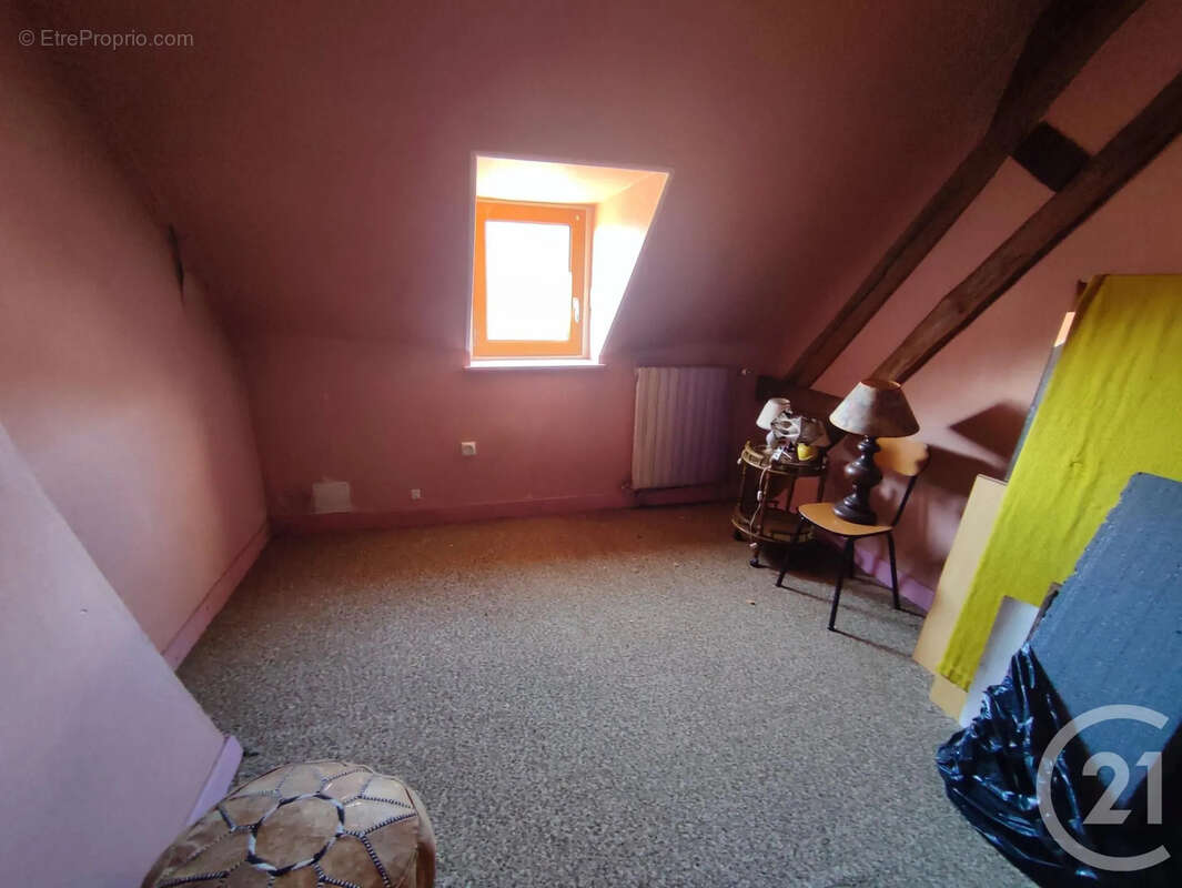 Maison à DONZY