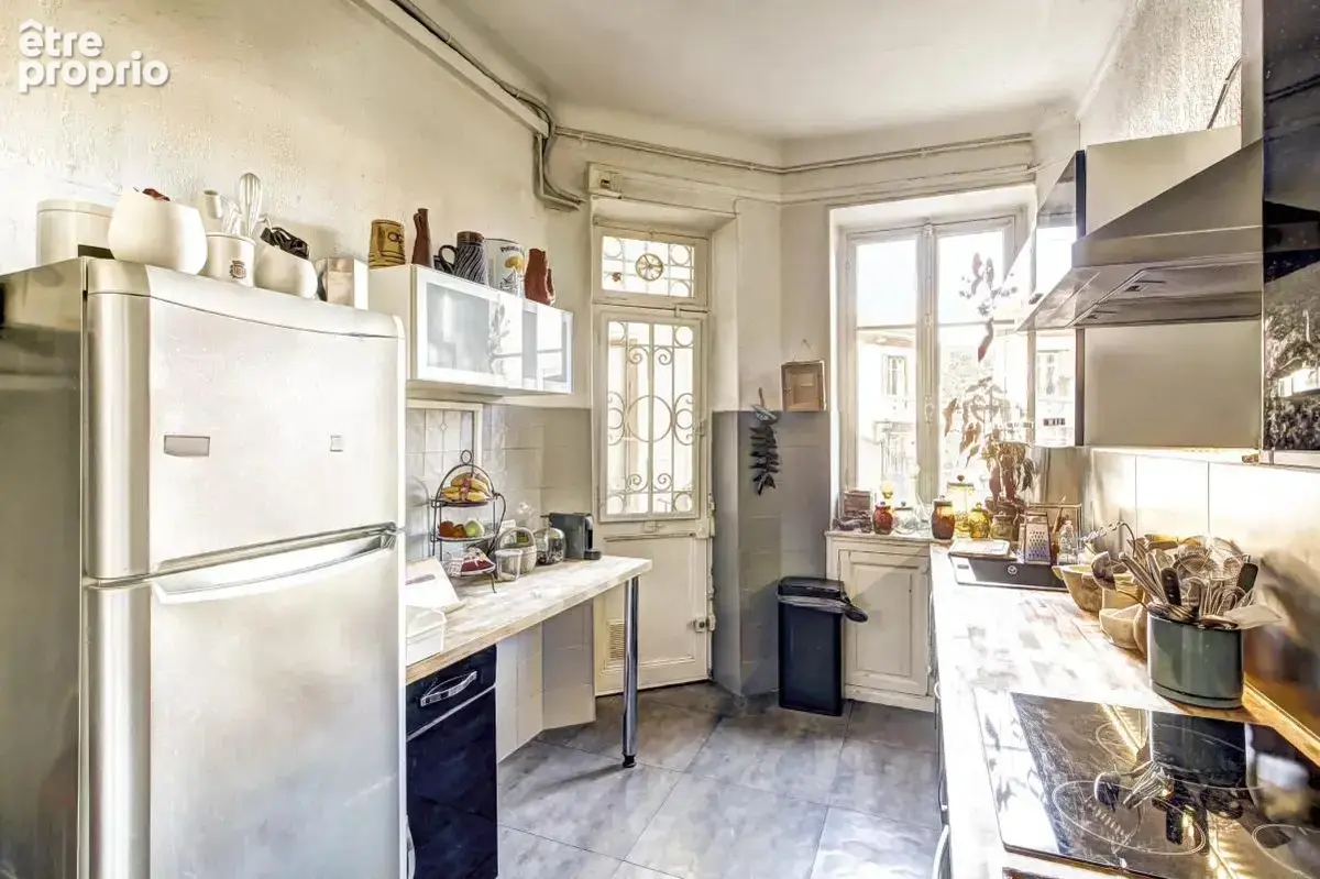 Appartement bourgeois de 147m² Quartier libération - photo 7