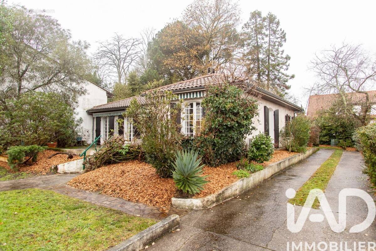 Photo 1 - Maison à GRADIGNAN