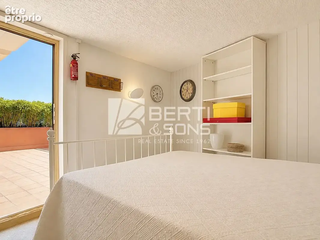 Exclusivite - beau 2/3 pieces en tres bon etat avec grande terrasse domaine securise - photo 14