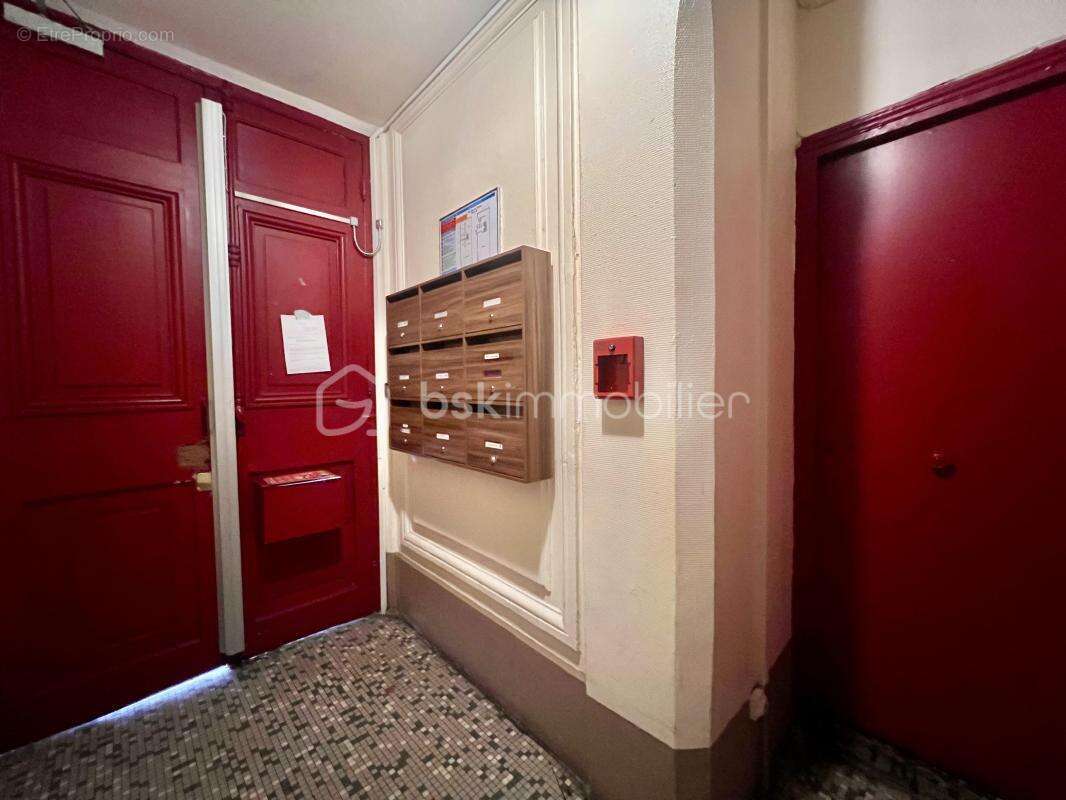 Appartement à PARIS-19E