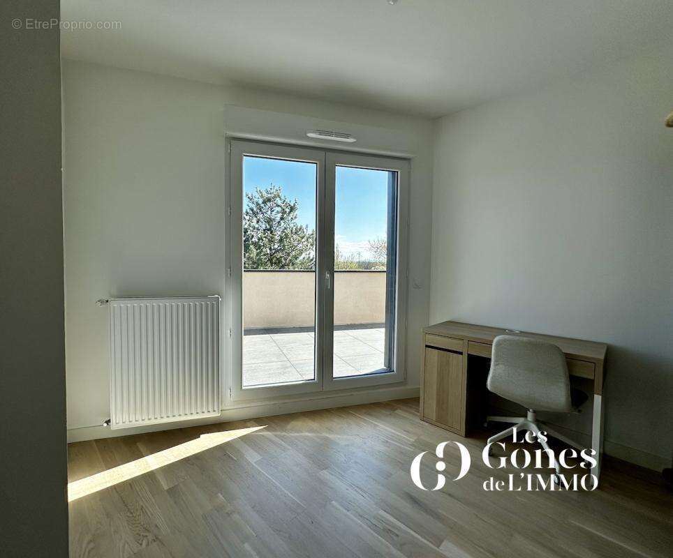 Appartement à CRAPONNE