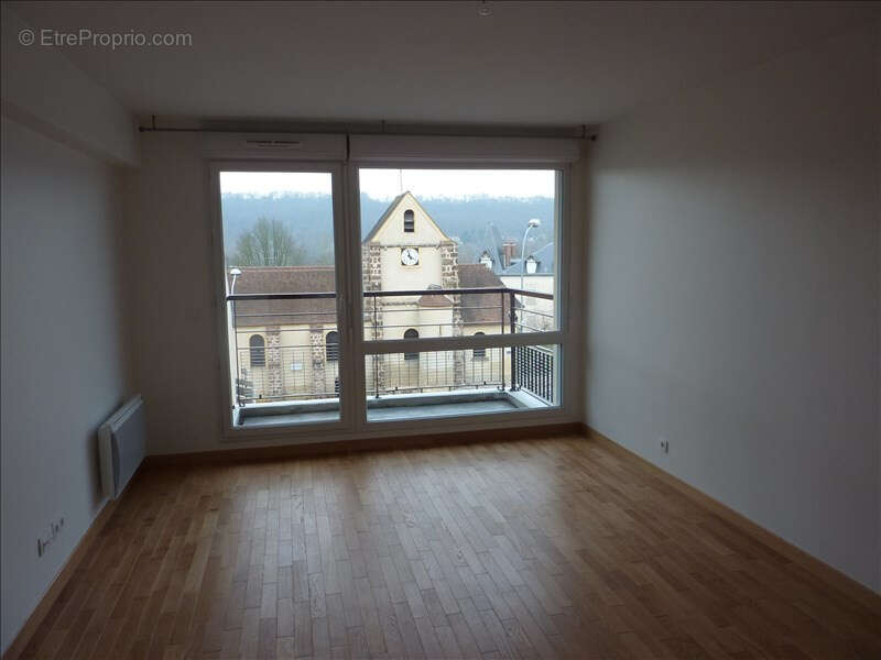 Appartement à BURES-SUR-YVETTE