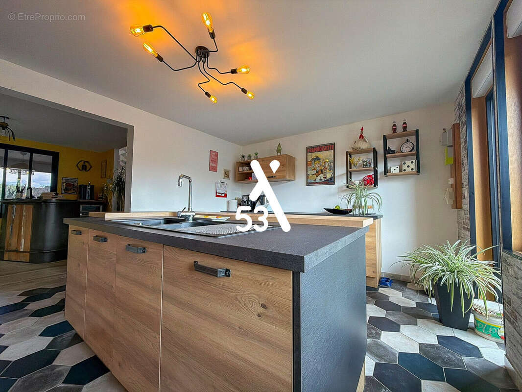 Maison à ACQUIN-WESTBECOURT