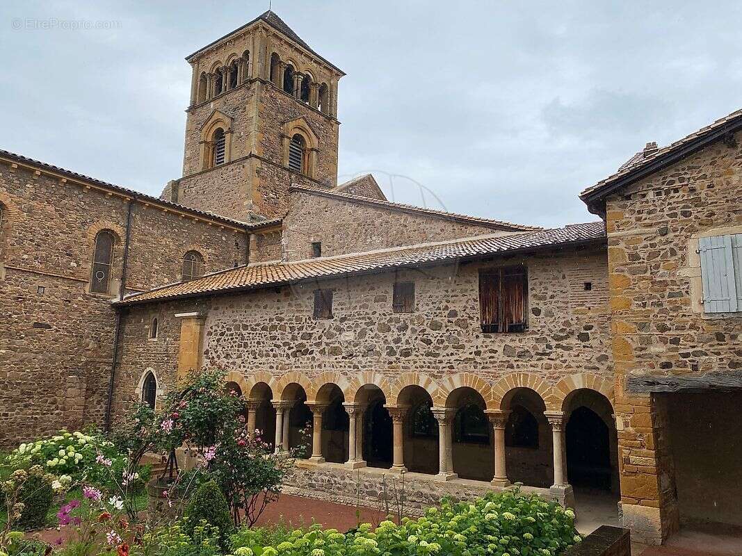 Maison à SALLES-ARBUISSONNAS-EN-BEAUJOLAIS
