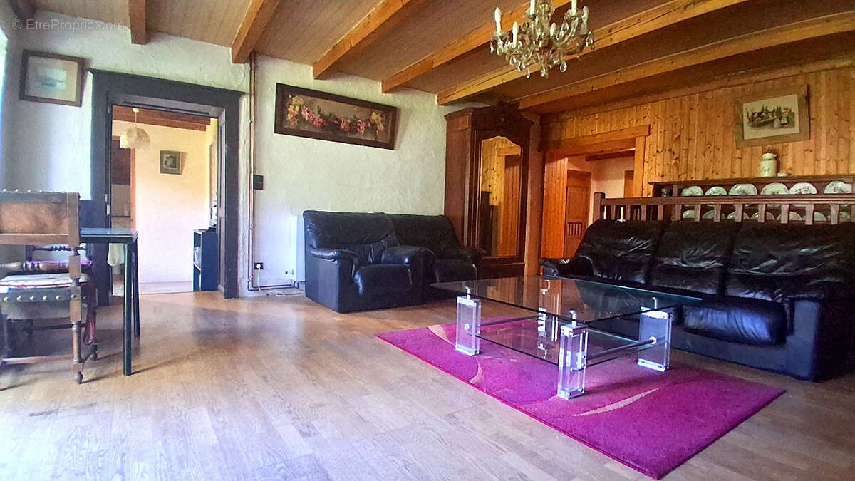 Maison à SAINT-SIXT