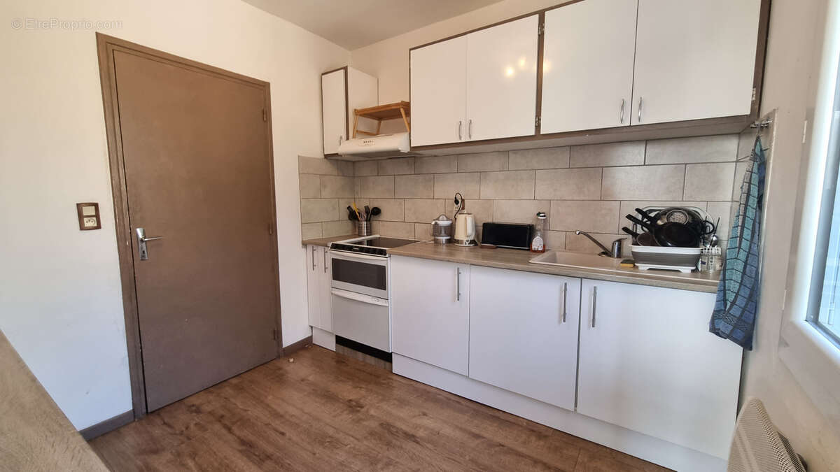 Appartement à LAMALOU-LES-BAINS