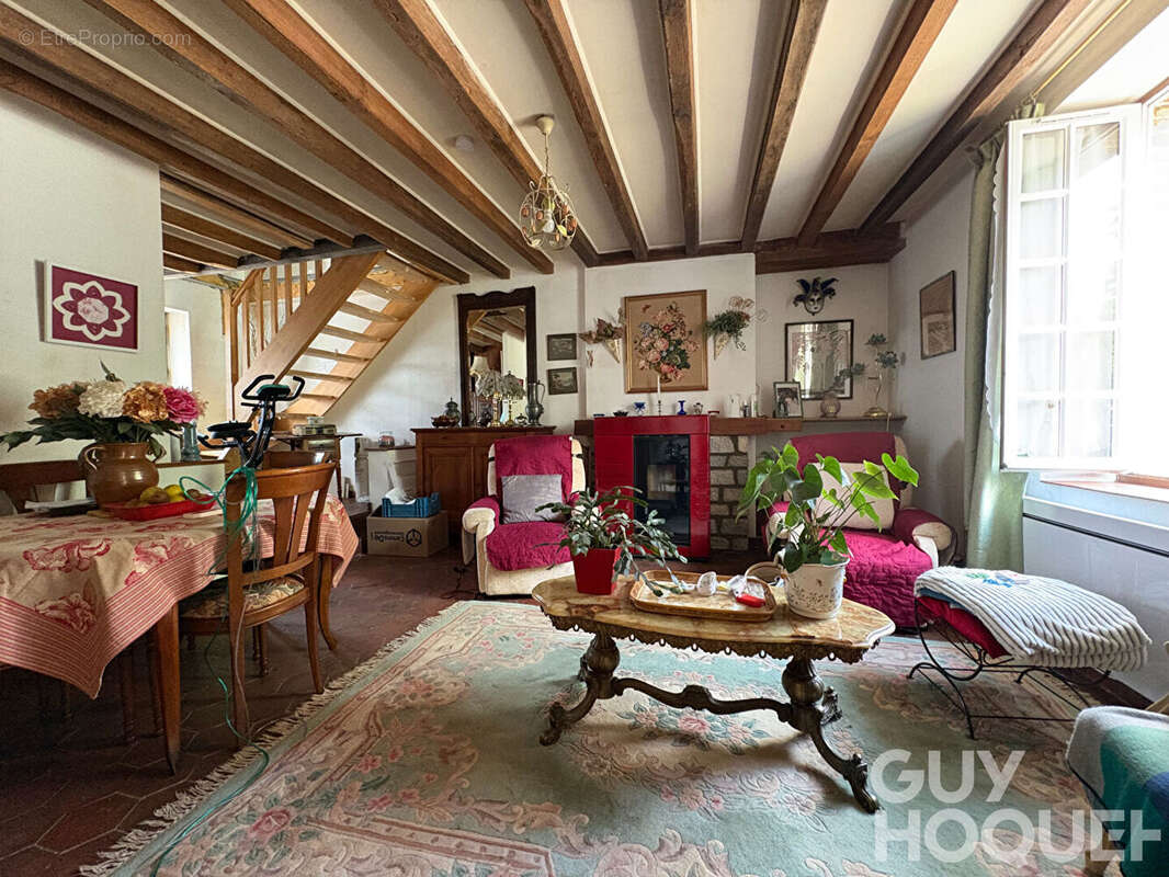 Maison à DOUY