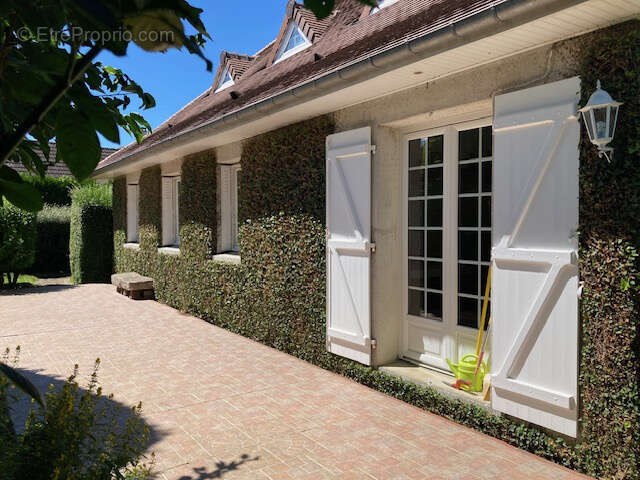 Maison à THIRON-GARDAIS