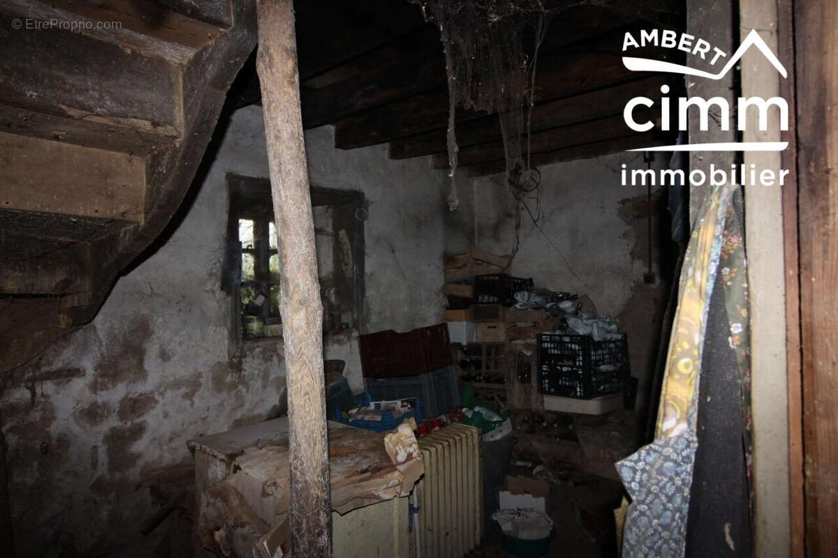 Maison à THIOLIERES