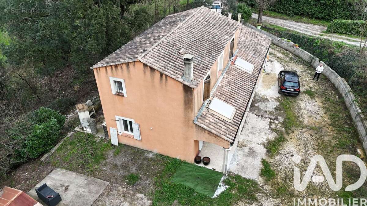 Photo 2 - Maison à BESSEGES