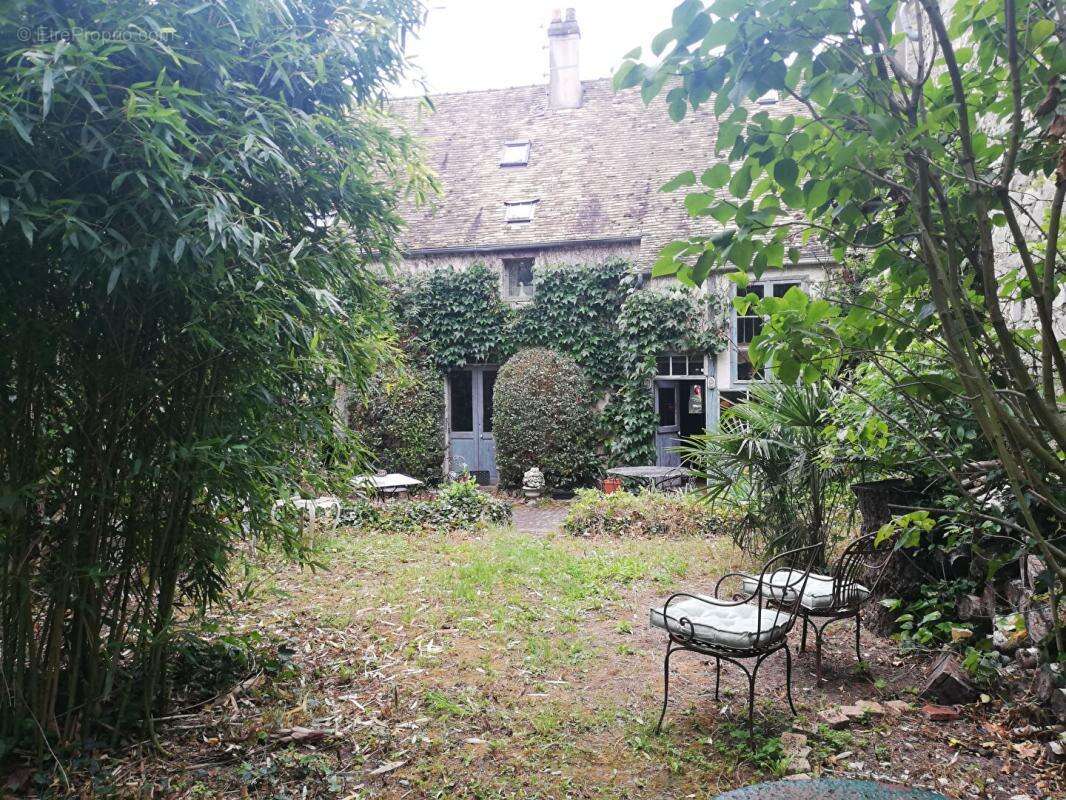 Maison à ROCHEFORT-EN-YVELINES