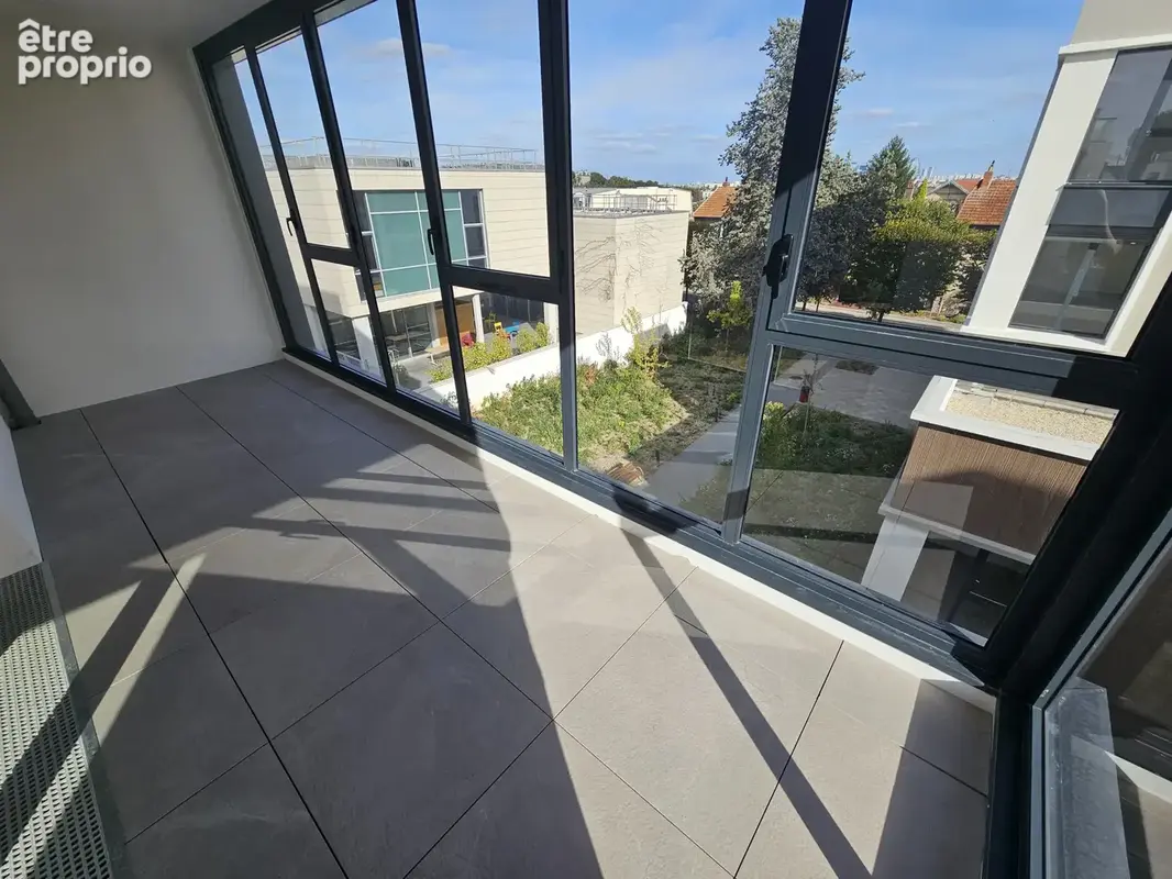 4p de 102 m2 avec balcon et jardin d'hiver   Expo Sud-Ouest - photo 2