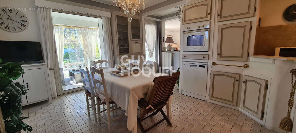 Maison à CAUMONT-SUR-DURANCE