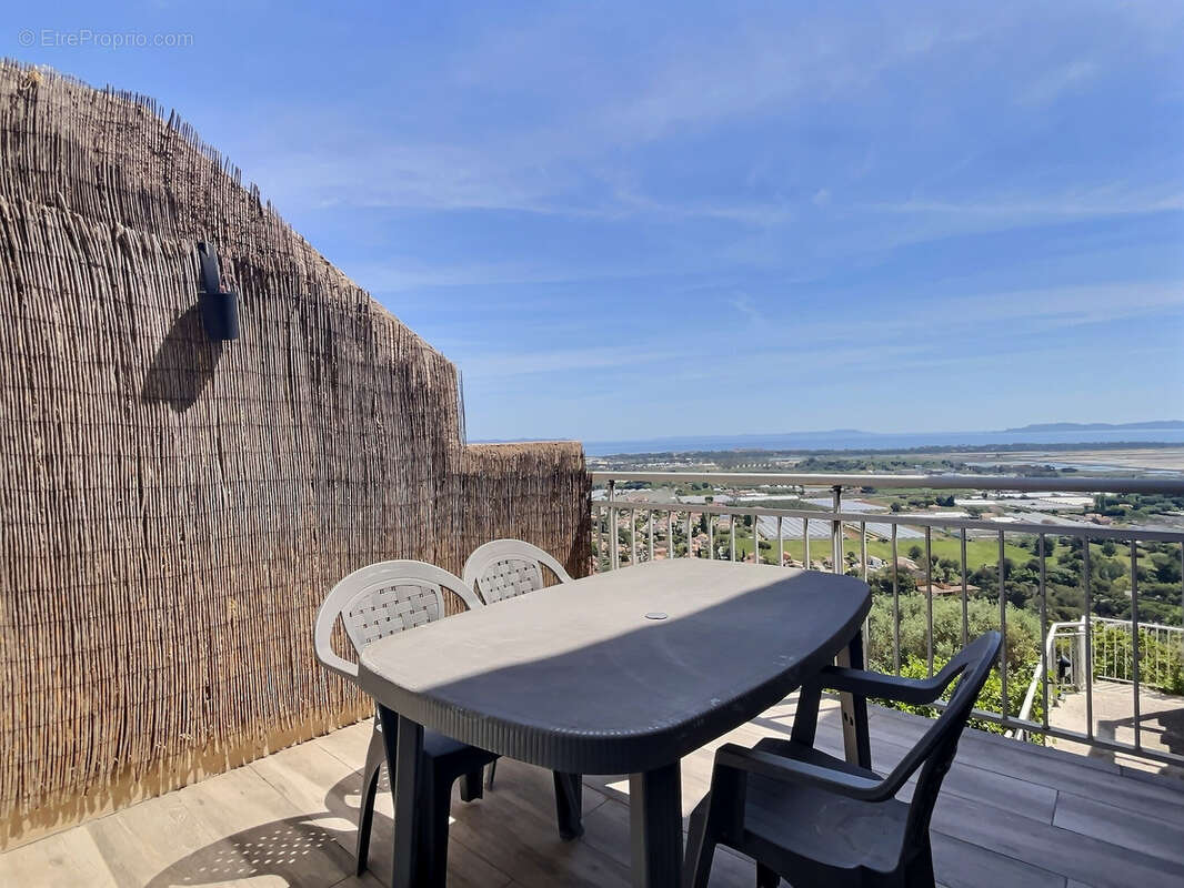 Appartement à HYERES