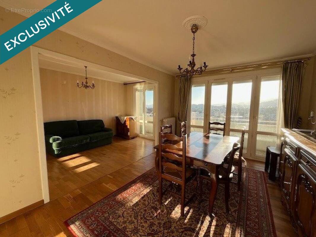 Photo 1 - Appartement à SAINT-ETIENNE