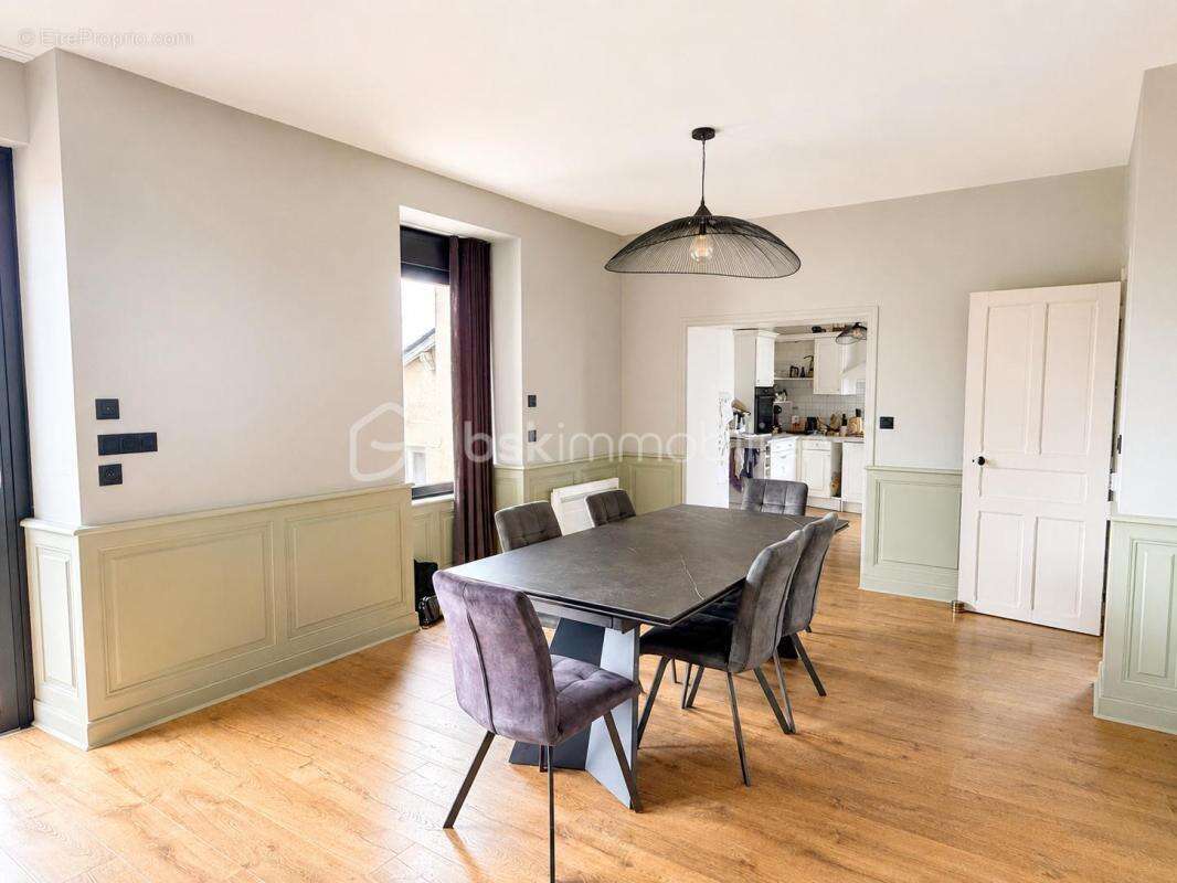 En Exclusivité, maison de caractère de 131m2 avec piscine - photo 9