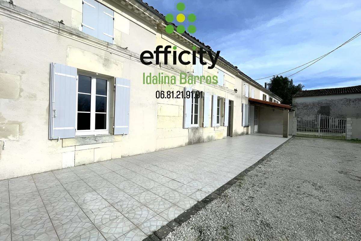 Maison à SAINT-BRIS-DES-BOIS