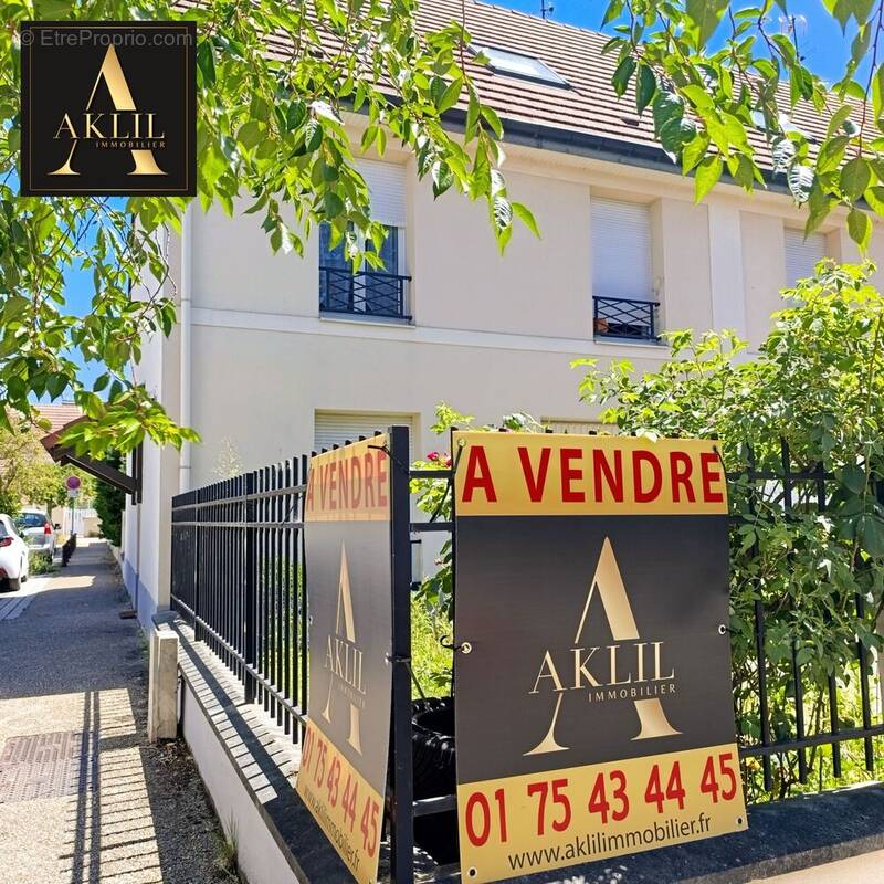 Photo 1 - Maison à GENNEVILLIERS