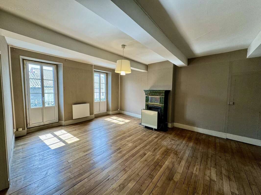 Appartement à SAINT-GIRONS