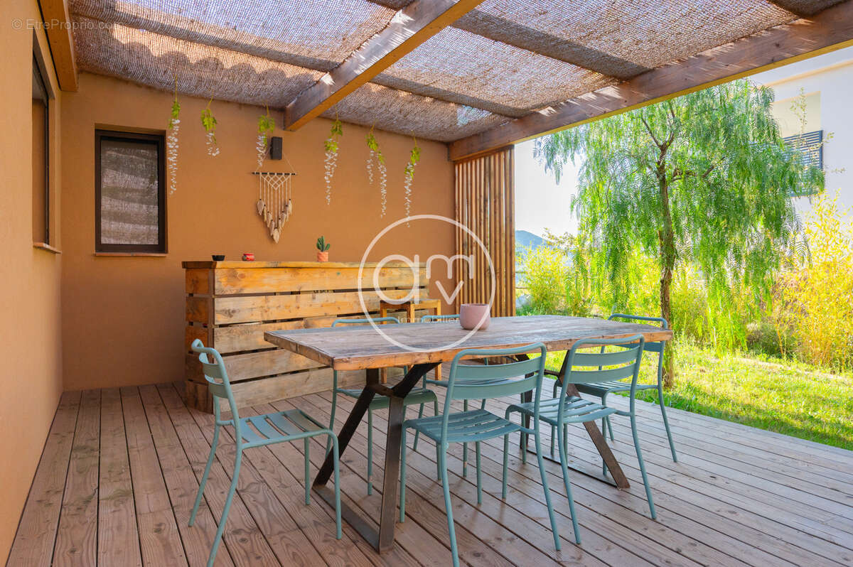 Maison à LE CASTELLET