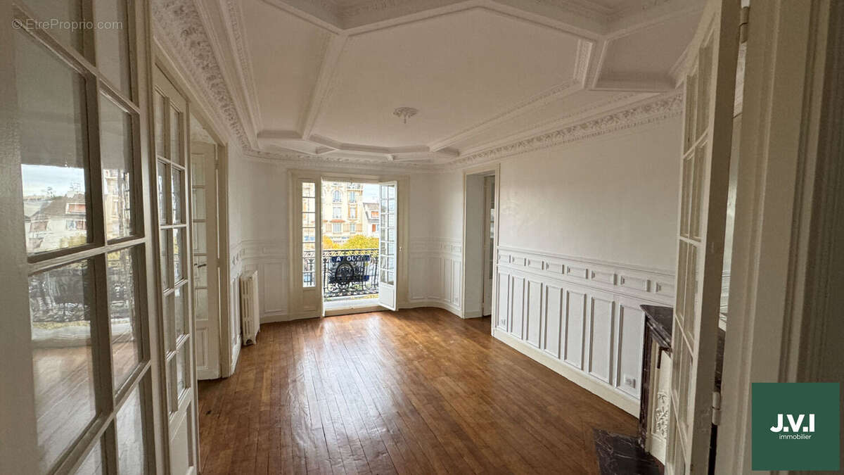 Appartement à ENGHIEN-LES-BAINS