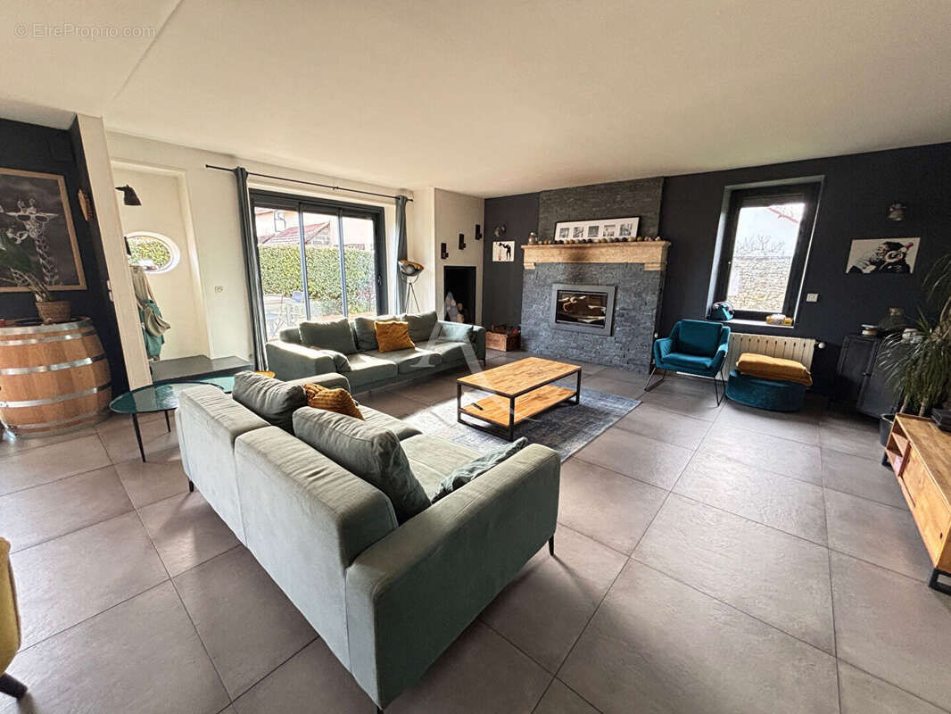 Maison à LA CHARITE-SUR-LOIRE