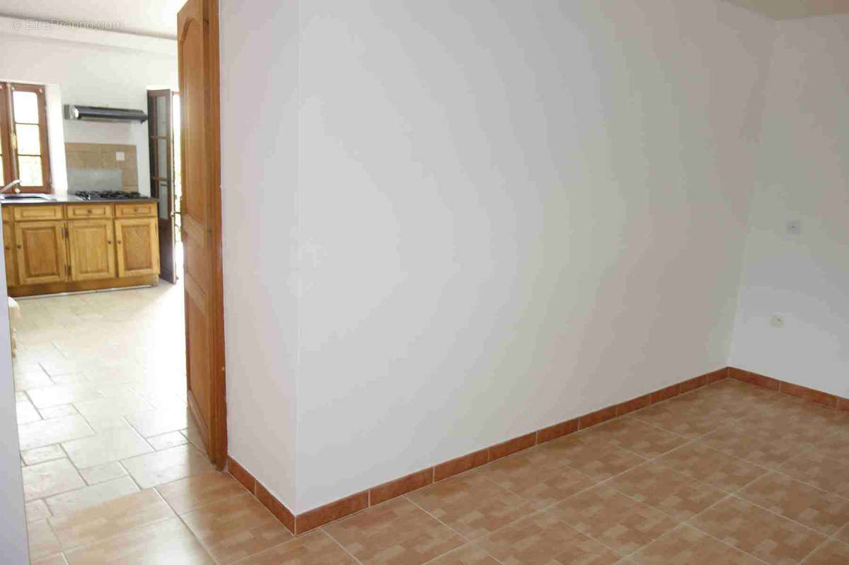 Maison à SAINT-CIERS-SUR-GIRONDE