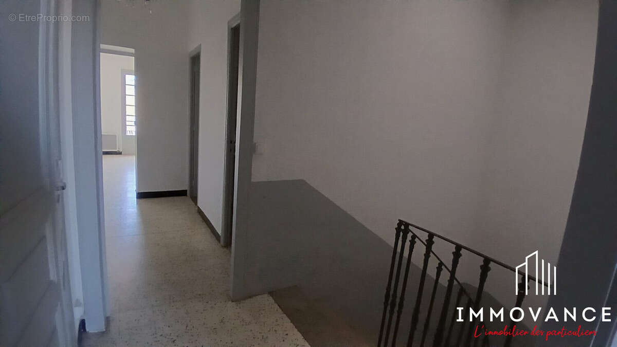 Maison 103 m² à Lezignan-La-Cebe  - photo 8