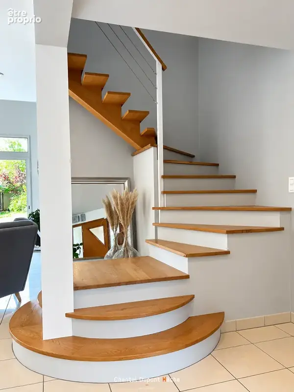 CHARTRES GARE A PIED - Maison contemporaine de 2005, 258m2 habitables, jardin et double garage ! - photo 12