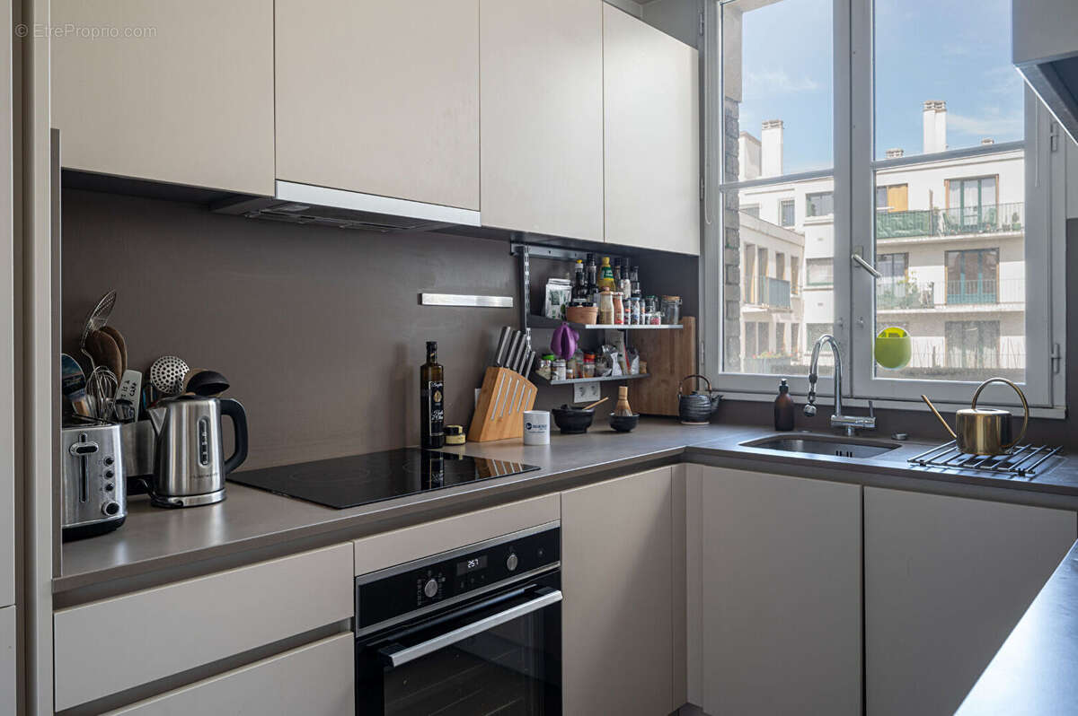 Appartement à PARIS-12E