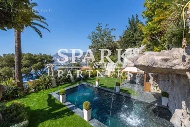 Maison à ROQUEBRUNE-CAP-MARTIN