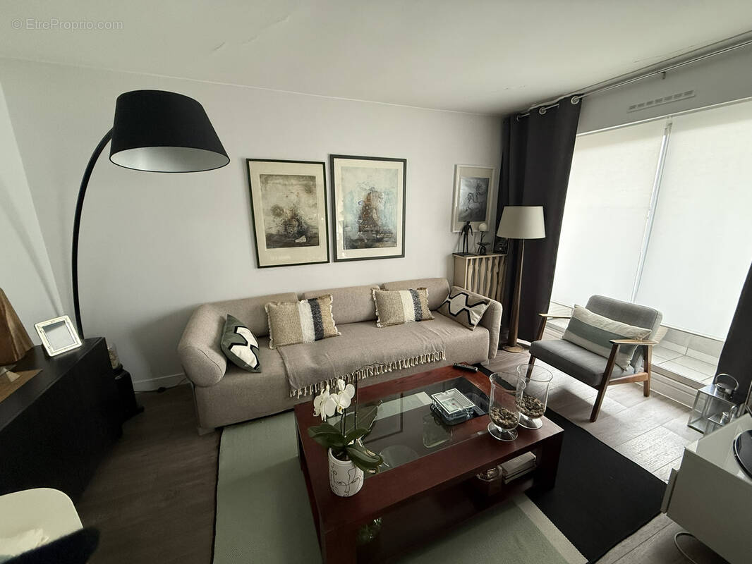 Appartement à PARIS-15E