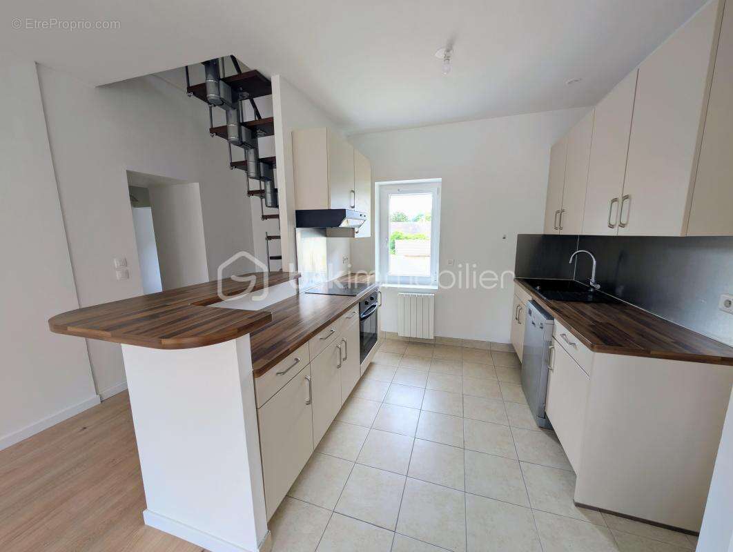 Appartement duplex 3 pièces centre ville de Torcy - photo 2