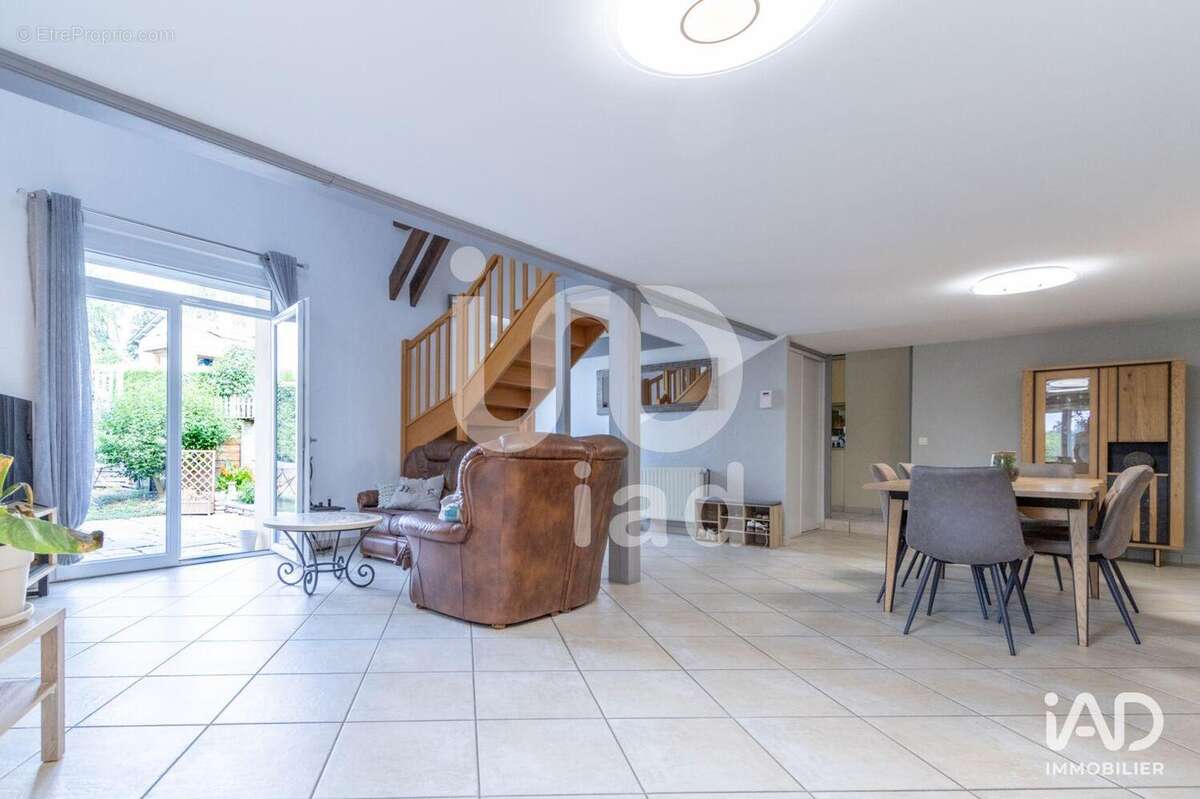 Photo 5 - Maison à CHARBONNIERES-LES-BAINS