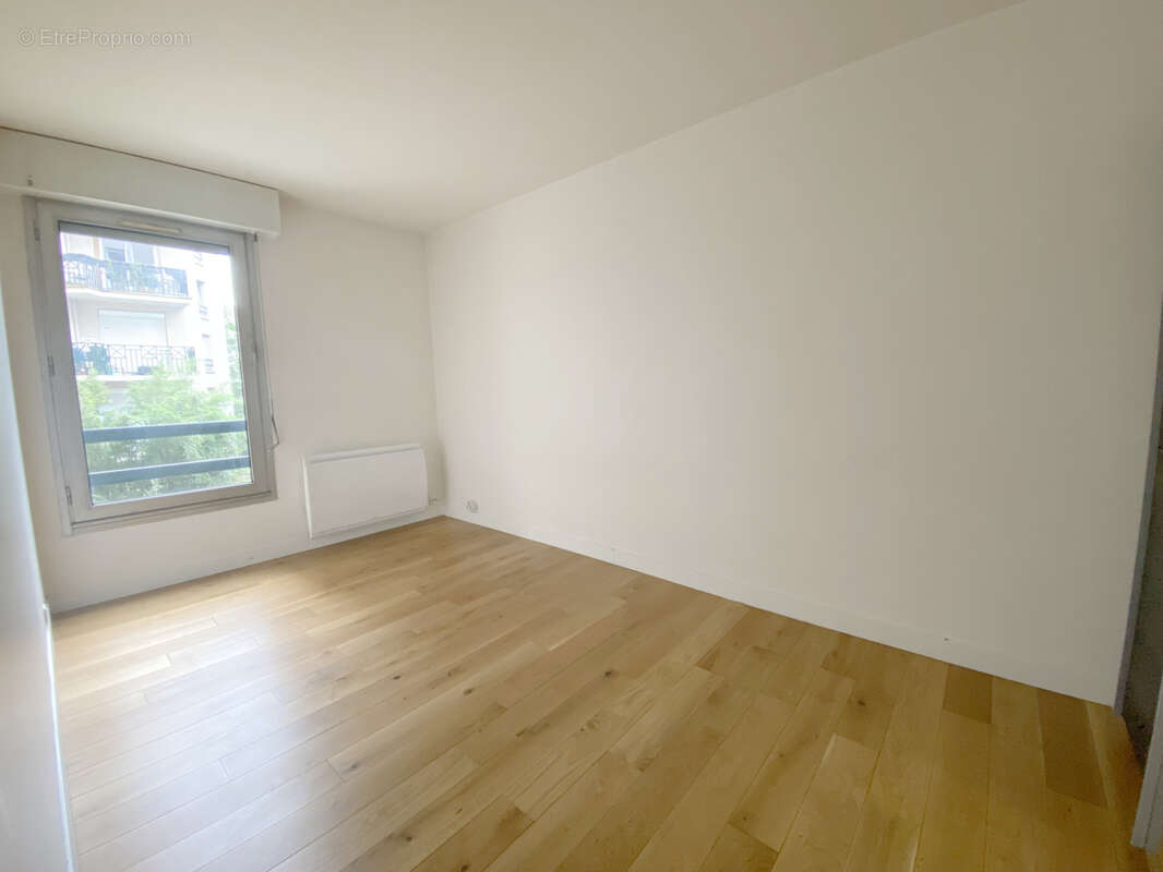 Appartement à CHARENTON-LE-PONT