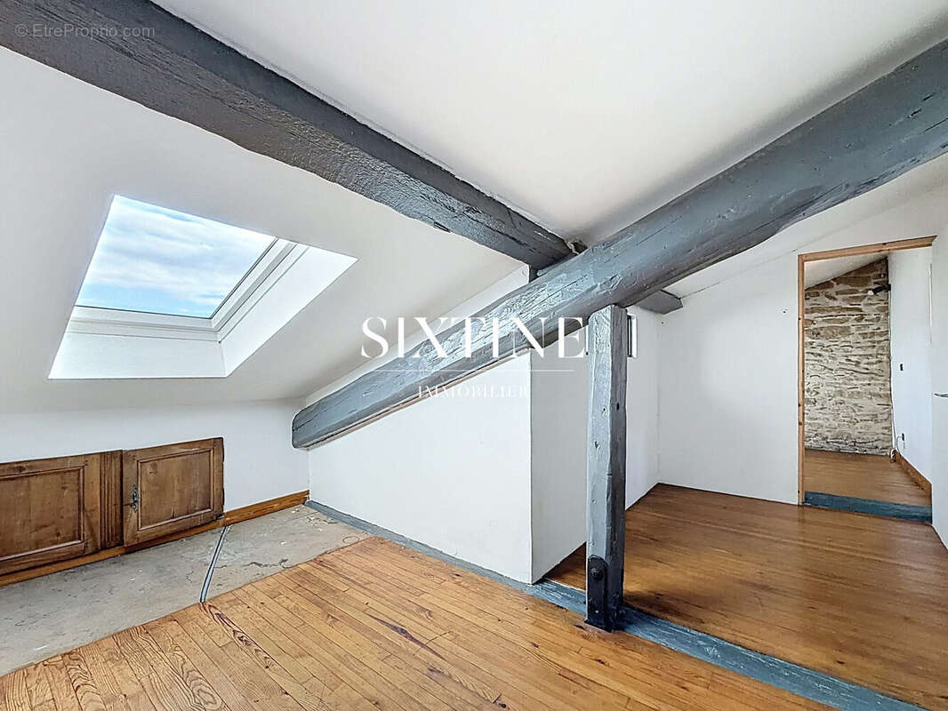 Appartement à LYON-4E